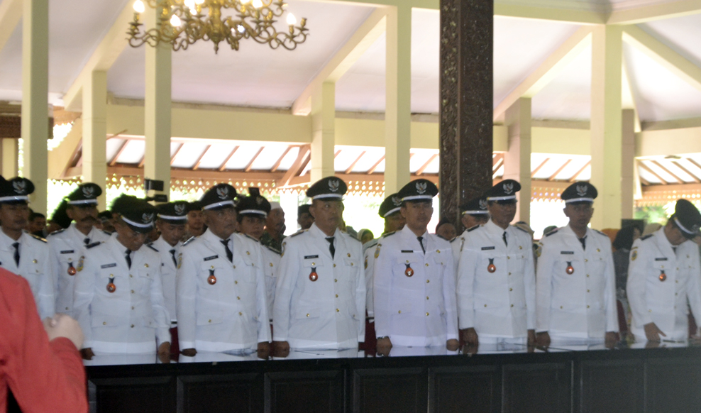 Bupati Salwa Arifin Lantik 19 Kades Hasil Pilkades Serentak Bondowoso 2019