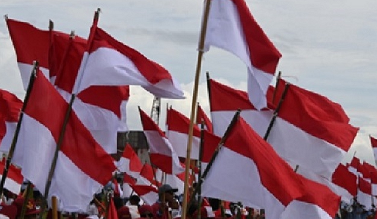 Gerakan Nasional Pembagian Juta Bendera Merah Buickcafe