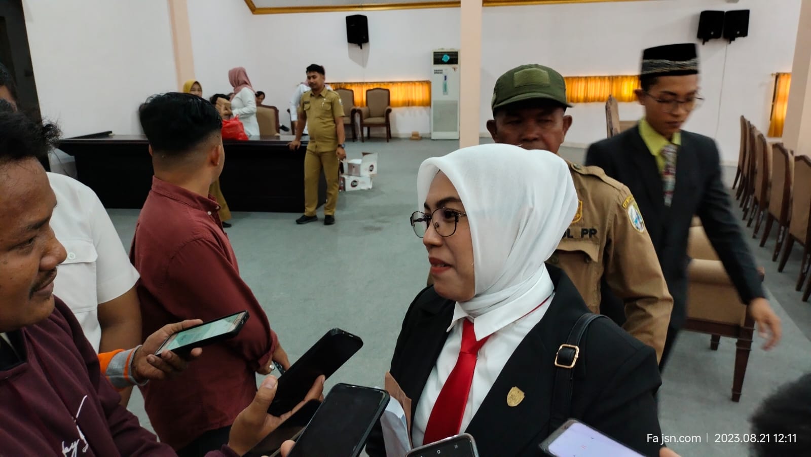 Anik Amanilah Resmi Dilantik Sebagai Anggota DPRD Sampang PAW Dari FPPP