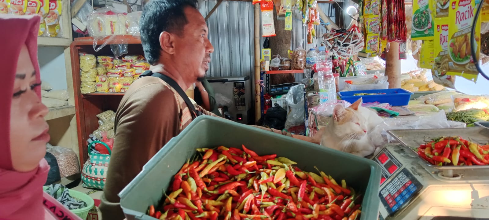 Emak Emak Di Pasar Pao Mengeluh Dipicu Harga Cabai Rawit Rp Ribu Kg